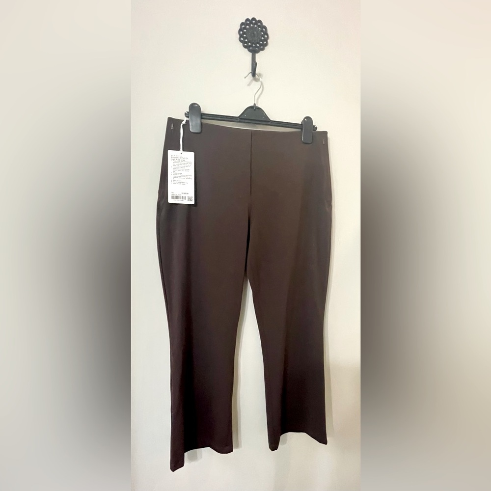 LULULEMON smooth fit pull-on high-rise crop
Espresso brown